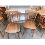 A pair of chairs