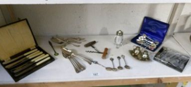 A mixed lot of silver plated cutlery