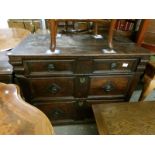 A period oak chest of drawers