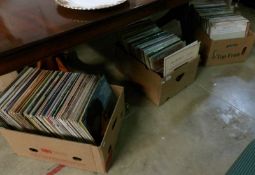 3 boxes of mainly classical LP records
