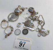 A mixed lot of jewellery etc,
