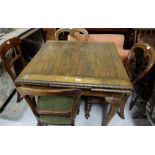 Walnut draw leaf dining table on Queen Ann legs & 4 Vict. Dining Chairs, various shapes (5)