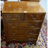 Compact Edw. Inlaid Mahogany Chest of Drawers – 2 short drawers over 3 long drawers, on raised feet,