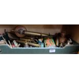 Box of small oil cans – “Everymans”, Singer etc, some brass