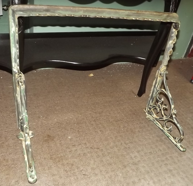 19th. C. cast iron sink bracket.