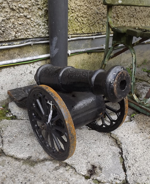 Pair of cast iron cannons.