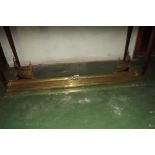 Victorian brass fender. {  136 cm Wide }