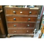 Georgian mahogany chest with four gradua