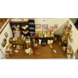 DOLLS HOUSE MODEL: INTERIOR OF A GROCERY