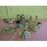 SELECTION OF EPNS/SILVER PLATED ITEMS. H