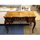 LATE 19TH/ EARLY 20TH CENTURY MAHOGANY I