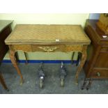 REPRODUCTION LOUIS XV STYLE KINGWOOD PAR