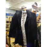 LADIES VINTAGE FAUX FUR COAT SIZE 10