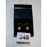 A PAIR OF 9CT GOLD SCREW BACK SIMULATED PEARL EARRINGS