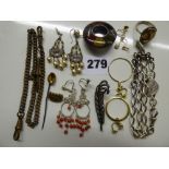 ASSORTMENT OF JEWELLERY INCLUDING MARCASITE SPRAY BROOCH, PLATED ALBERT CHAIN, SILVER DRESS RINGS,