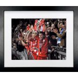 FOOTBALL MEMORABILIA STEVEN GERRARD AUTOGRAPHED LIVERPOOL PICTURE 2012 CARLING CUP WINNERS WITH