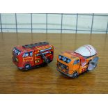 TWO 20TH CENTURY JAPANESE TIN PLATE CLOCKWORK FIRE ENGINE AND CEMENT MIXER WITH KEYS