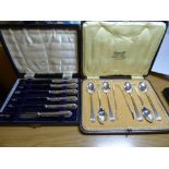 CASED SET OF SHEFFIELD SILVER TEASPOONS AND SUGAR TONGS AND CASED SET OF STAINLESS STEEL BLADE