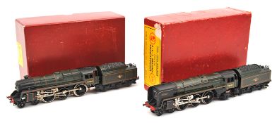 2 TRIX OO gauge BR Standard tender locomotives. A Britannia class 4-6-2 ‘Britannia’ RN 70000. Plus a