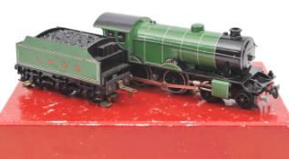 A scarce 1930’s TRIX OO gauge LNER Hunt class 4-4-0 tender locomotive ‘Pytchley’. RN 298 in lined