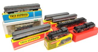 A quantity of Continental TRIX HO model railway. Including 4 locomotives - DB class 01 4-6-2