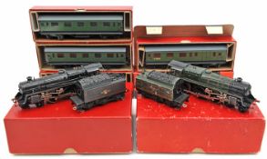 6 items of TRIX OO gauge railway. 2 BR Standard class 5MT 4-6-0 tender locomotives, both RN 73000,