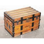 A vintage trunk. L78cm