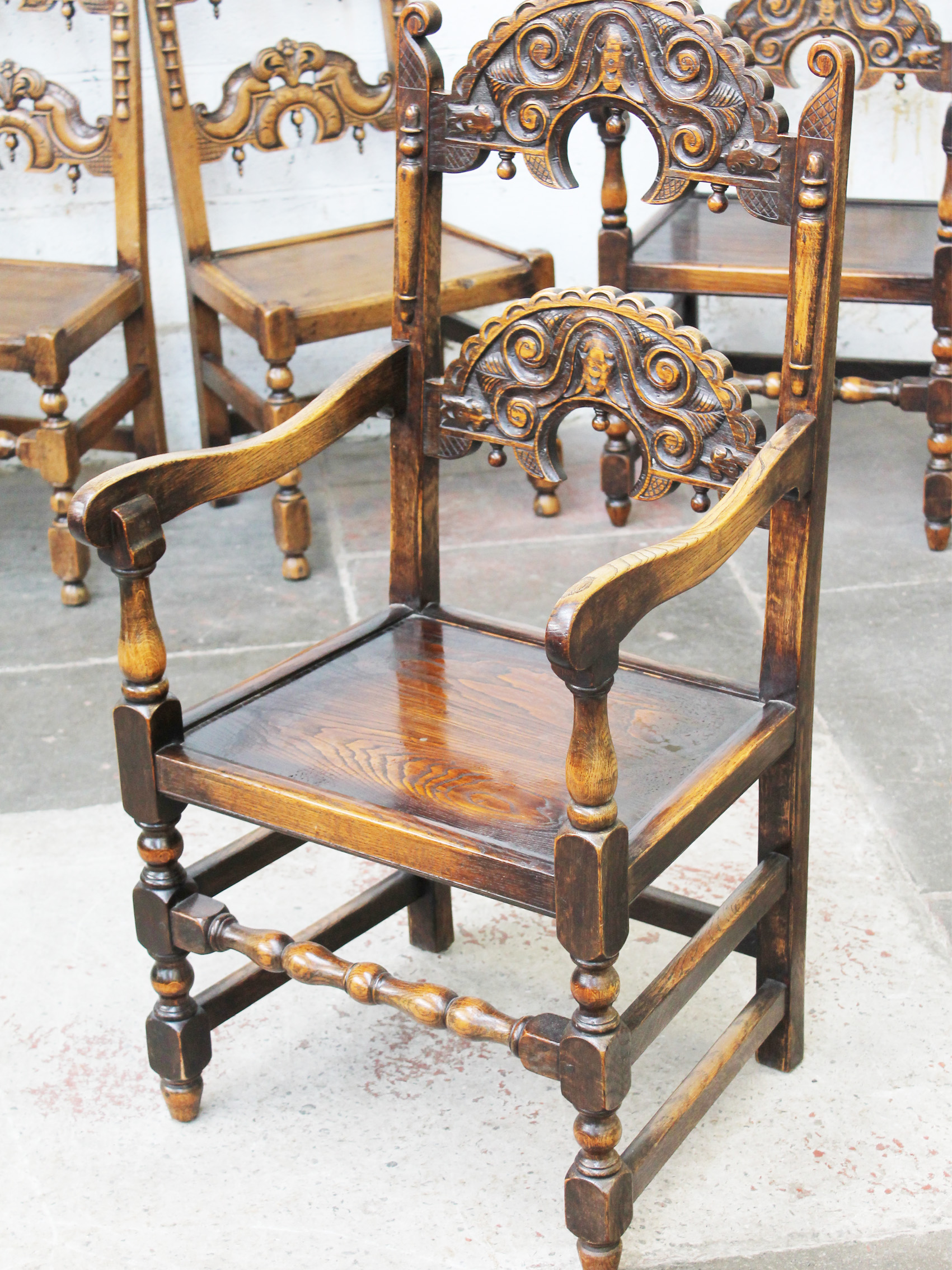 A set of six oak chairs. 20th Century. H115cm - Image 3 of 3