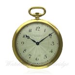 A GENTLEMAN'S 18K SOLID GOLD HAAS NEVEUX & CO POCKET WATCH CIRCA 1920s
D: Silver guilloche dial wit