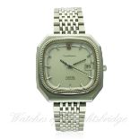 A GENTLEMAN'S STAINLESS STEEL OMEGA CONSTELLATION AUTOMATIC BRACELET WATCH CIRCA 1980s
D: Silver