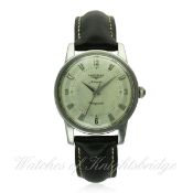 A GENTLEMAN'S STAINLESS STEEL LONGINES CONQUEST AUTOMATIC WRIST WATCH CIRCA 1955, REF. 9000 1
D: