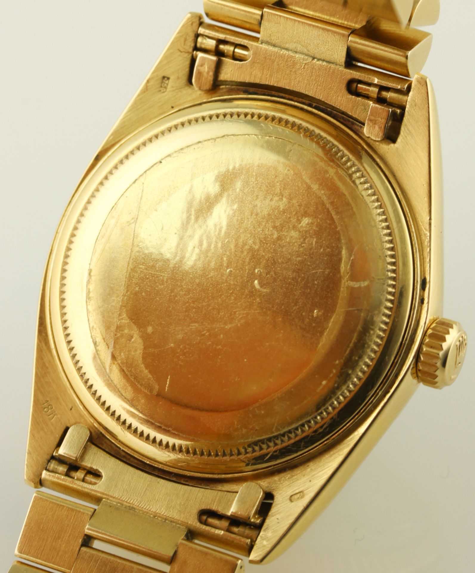 A GENTLEMAN'S 18K SOLID GOLD ROLEX OYSTER PERPETUAL DAY DATE BRACELET WATCH CIRCA 1969, REF. 1803
D: - Image 7 of 8