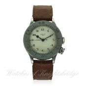 A RARE GENTLEMAN'S STAINLESS STEEL BRITISH MILITARY AIR MINISTRY LONGINES WEEMS NAVIGATORS WATCH