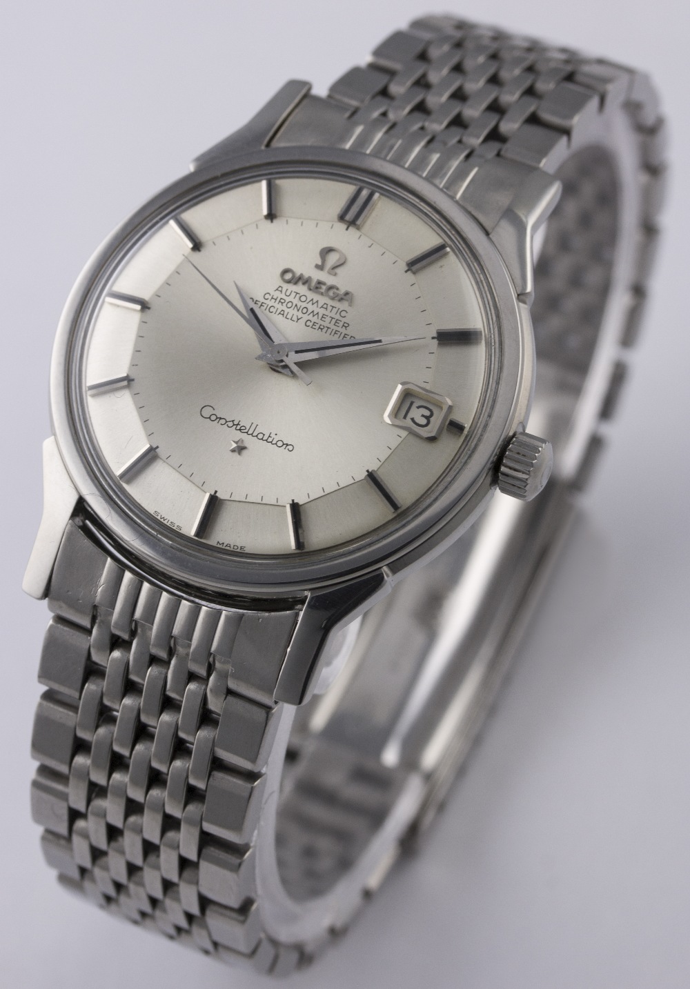 A GENTLEMAN'S STAINLESS STEEL OMEGA CONSTELLATION CHRONOMETER BRACELET WATCH CIRCA 1967, REF. 168. - Image 4 of 9