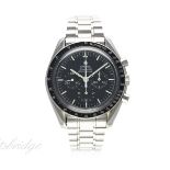 A GENTLEMAN'S STAINLESS STEEL OMEGA SPEEDMASTER PROFESSIONAL CHRONOGRAPH BRACELET WATCH CIRCA