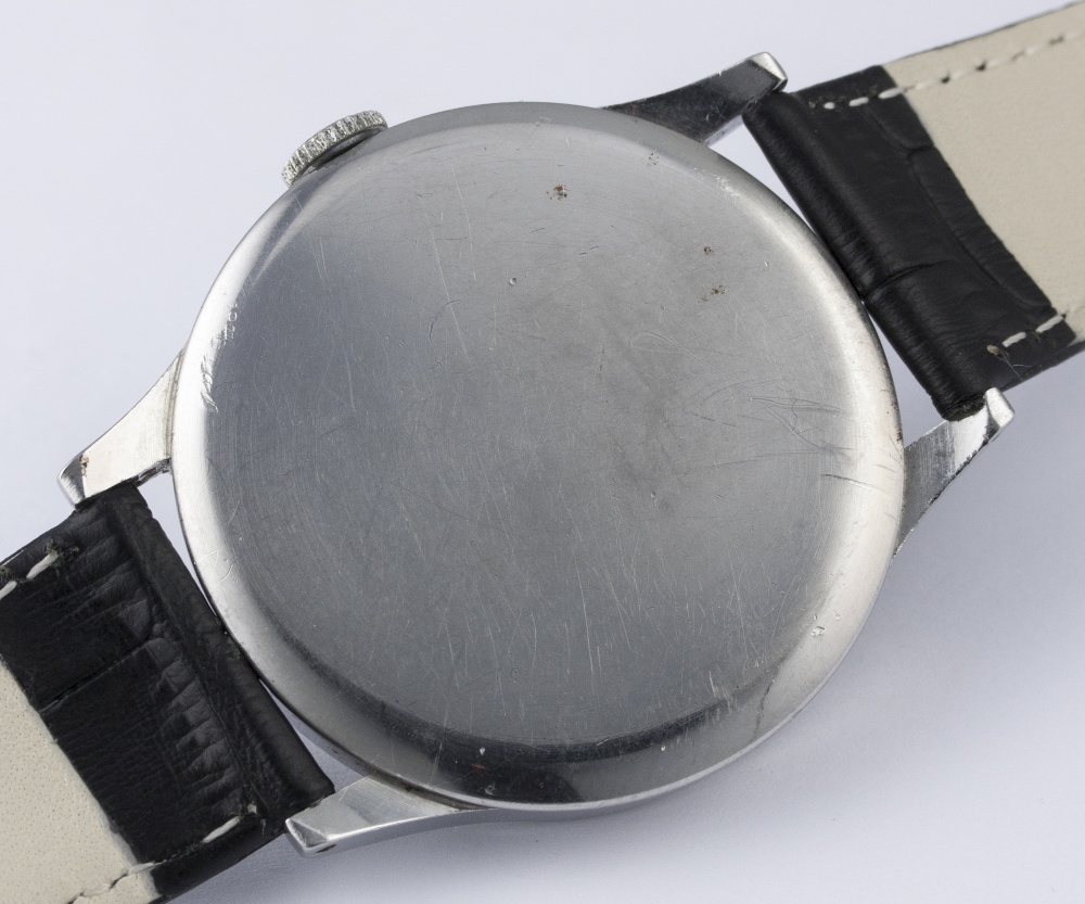 A RARE GENTLEMAN'S LARGE SIZE STAINLESS STEEL OMEGA WRIST WATCH CIRCA 1938
D: Two tone silver & - Image 6 of 8