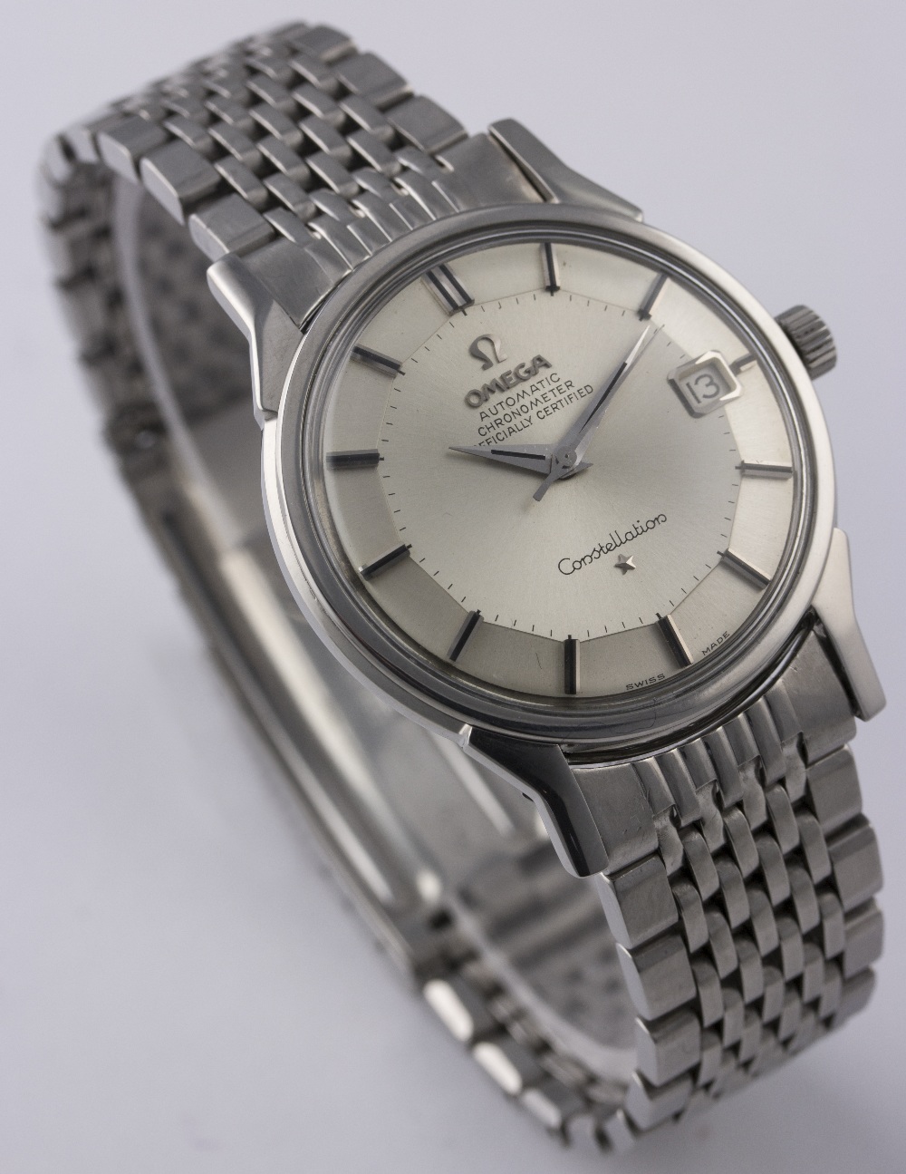 A GENTLEMAN'S STAINLESS STEEL OMEGA CONSTELLATION CHRONOMETER BRACELET WATCH CIRCA 1967, REF. 168. - Image 5 of 9