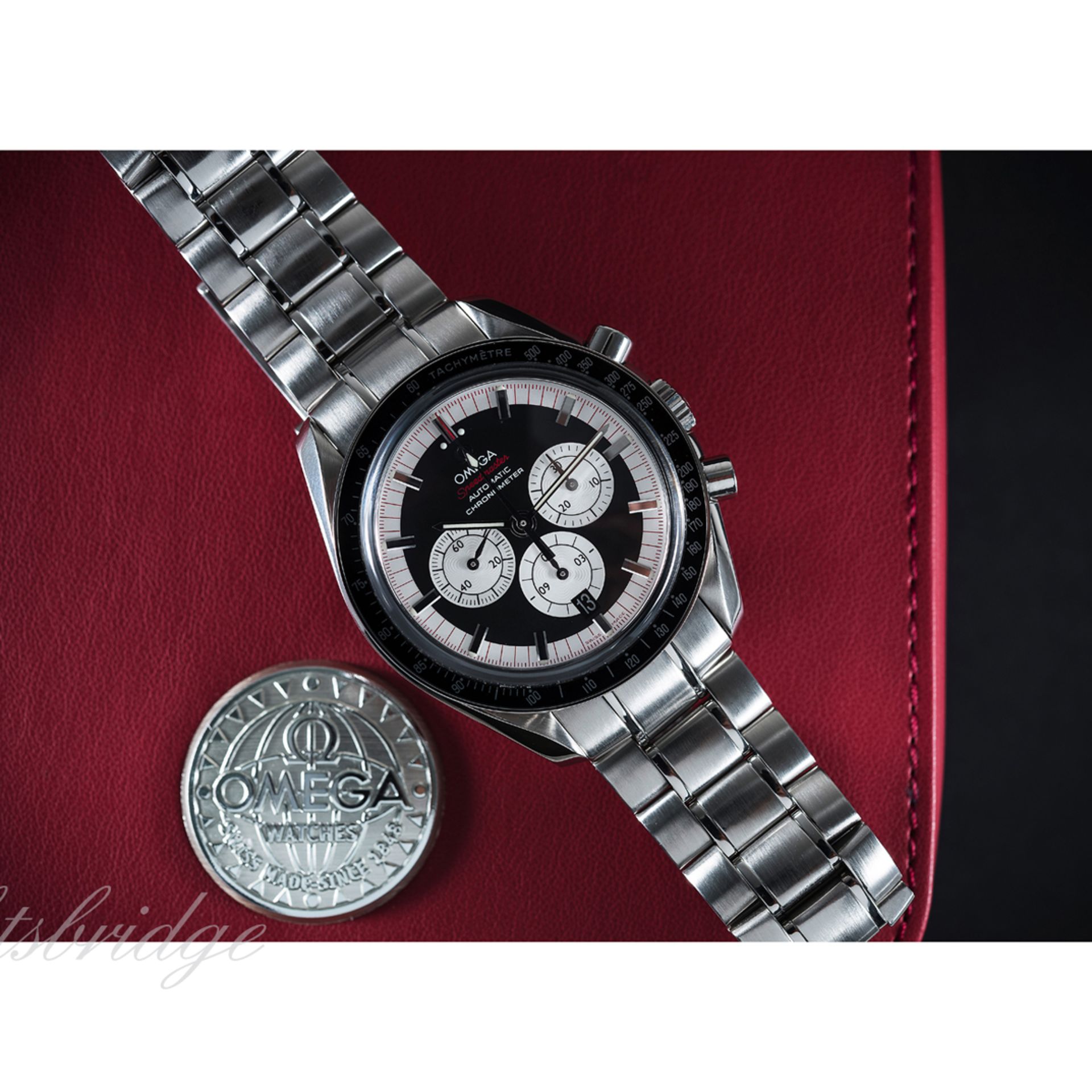 A GENTLEMAN'S STAINLESS STEEL OMEGA SPEEDMASTER AUTOMATIC CHRONOGRAPH BRACELET WATCH CIRCA 2012, - Image 2 of 2