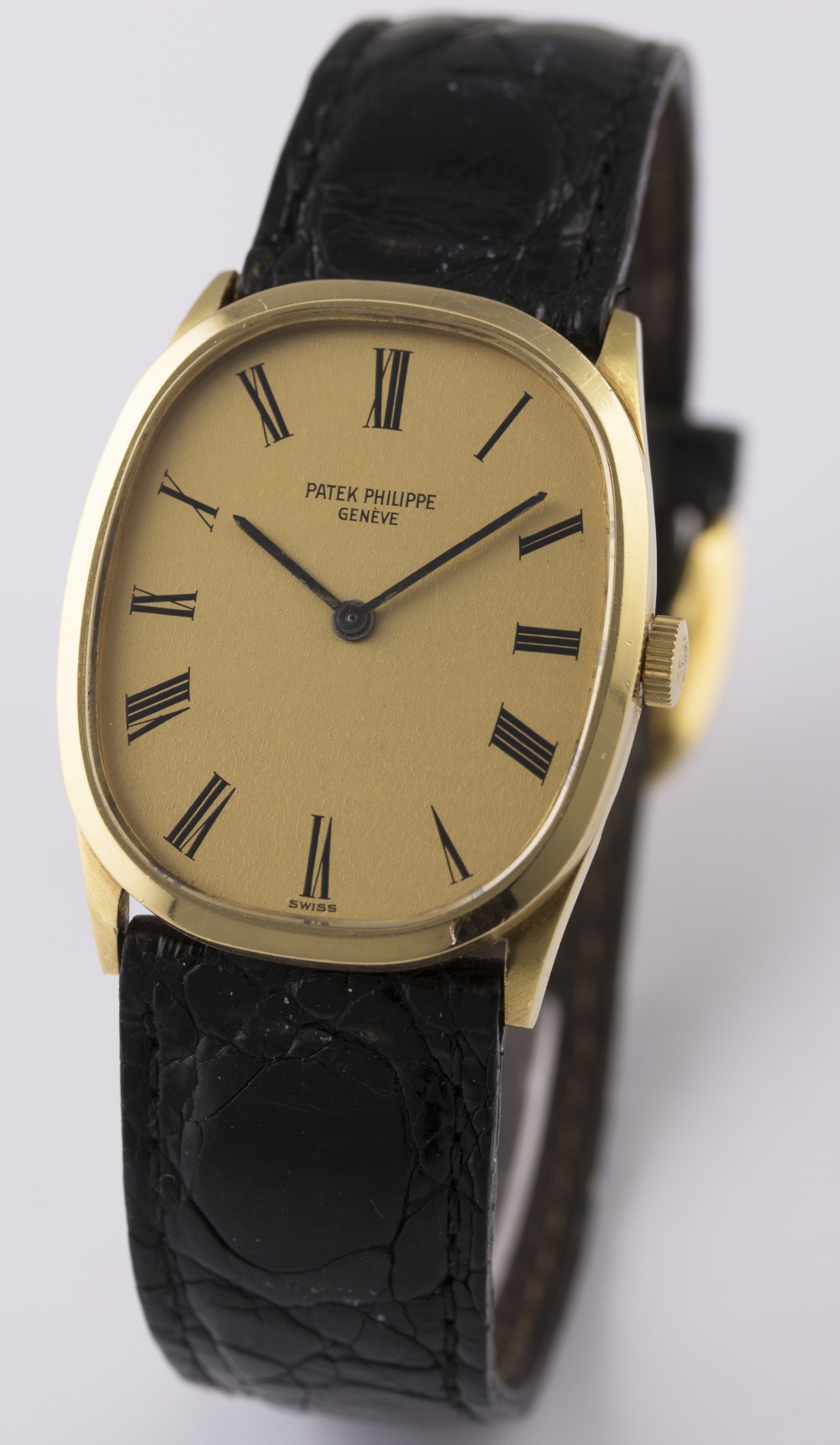 A GENTLEMAN'S 18K SOLID GOLD PATEK PHILIPPE ELLIPSE WRIST WATCH CIRCA 1970s, REF. 3546 WITH BOX & - Image 2 of 8