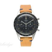 A RARE GENTLEMAN'S STAINLESS STEEL OMEGA SPEEDMASTER CHRONOGRAPH WRIST WATCH CIRCA 1964, REF. S