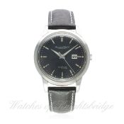 A RARE GENTLEMAN'S STAINLESS STEEL IWC INGENIEUR WRIST WATCH CIRCA 1950s WITH IWC BOX
D: Gloss black