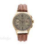 A GENTLEMAN'S 18K SOLID GOLD CHRONOGRAPHE SUISSE CHRONOGRAPH WRIST WATCH CIRCA 1940s
D: Silver