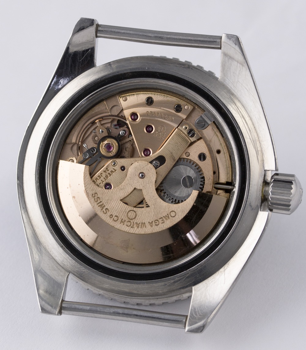 A RARE GENTLEMAN'S STAINLESS STEEL BRITISH MILITARY OMEGA SEAMASTER 300 WRIST WATCH DATED 1970, REF. - Image 6 of 9