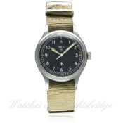 A GENTLEMAN'S STAINLESS STEEL BRITISH MILITARY SMITHS WRIST WATCH DATED 1968
D: Black dial with