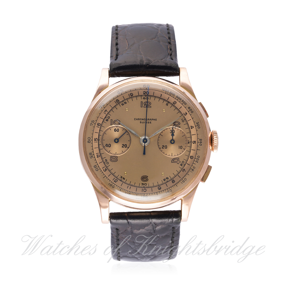 A GENTLEMAN'S 18K SOLID ROSE GOLD CHRONOGRAPHE SUISSE CHRONOGRAPH WRIST WATCH CIRCA 1940s D: Two