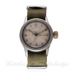 A RARE GENTLEMAN'S BRITISH MILITARY LONGINES PARATROOPERS WRIST WATCH CIRCA 1940s
D: Silver dial