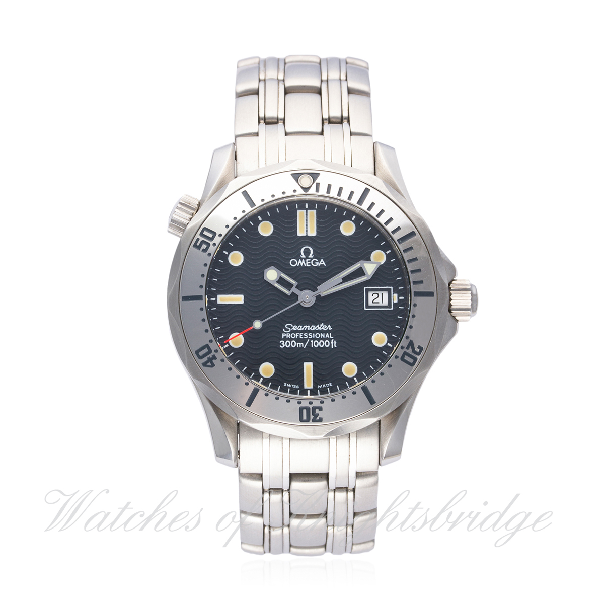 A GENTLEMAN'S MID SIZE STAINLESS STEEL OMEGA SEAMASTER PROFESSIONAL 300 BRACELET WATCH CIRCA 1995,