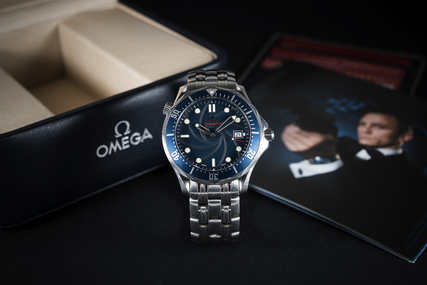A GENTLEMAN'S STAINLESS STEEL OMEGA SEAMASTER PROFESSIONAL 300M BRACELET WATCH DATED 2006, JAMES - Image 2 of 2