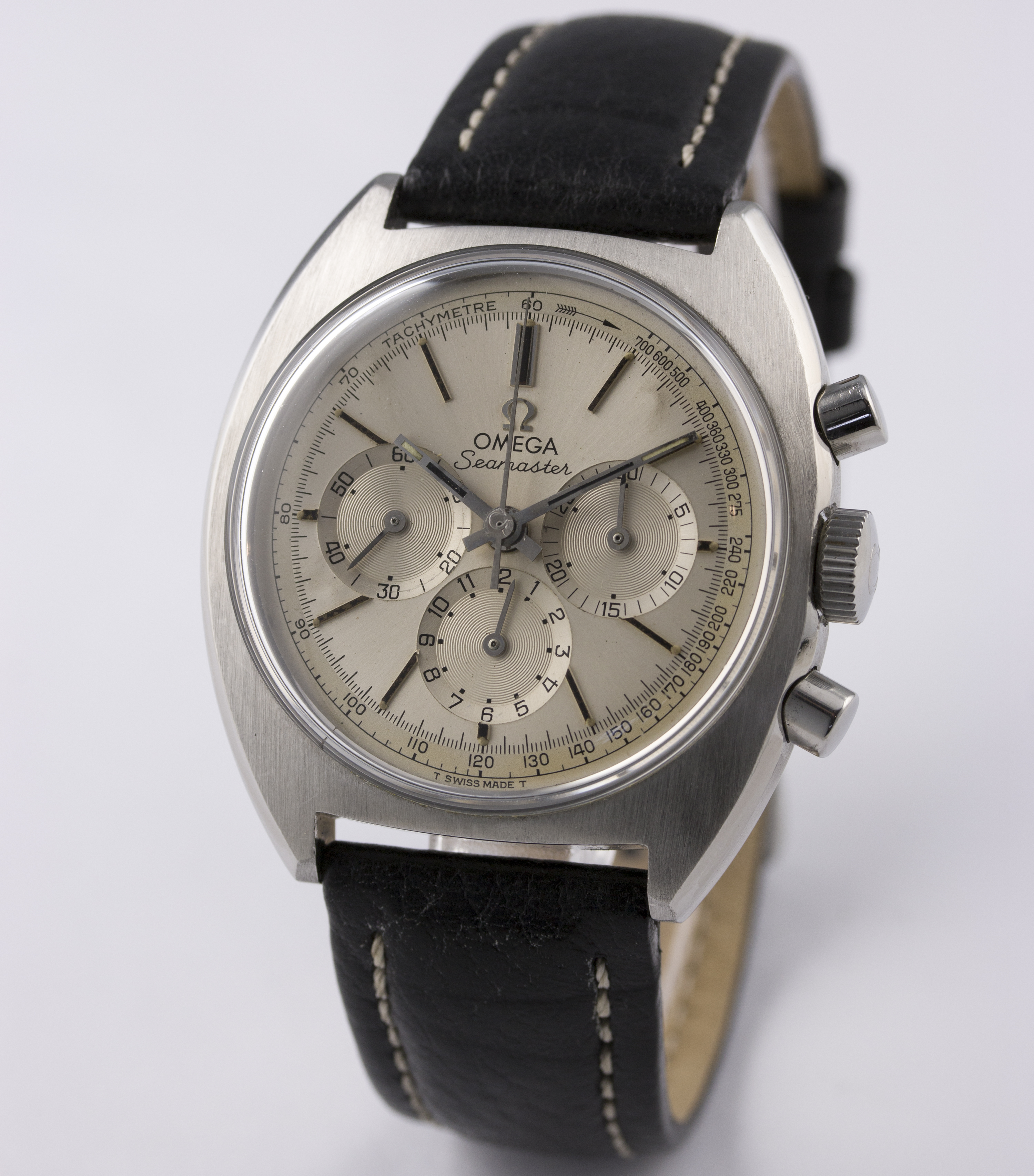 A GENTLEMAN`S STAINLESS OMEGA SEAMASTER CHRONOGRAPH WRIST WATCH CIRCA 1966, REF. 145.006-66 D: - Image 2 of 8