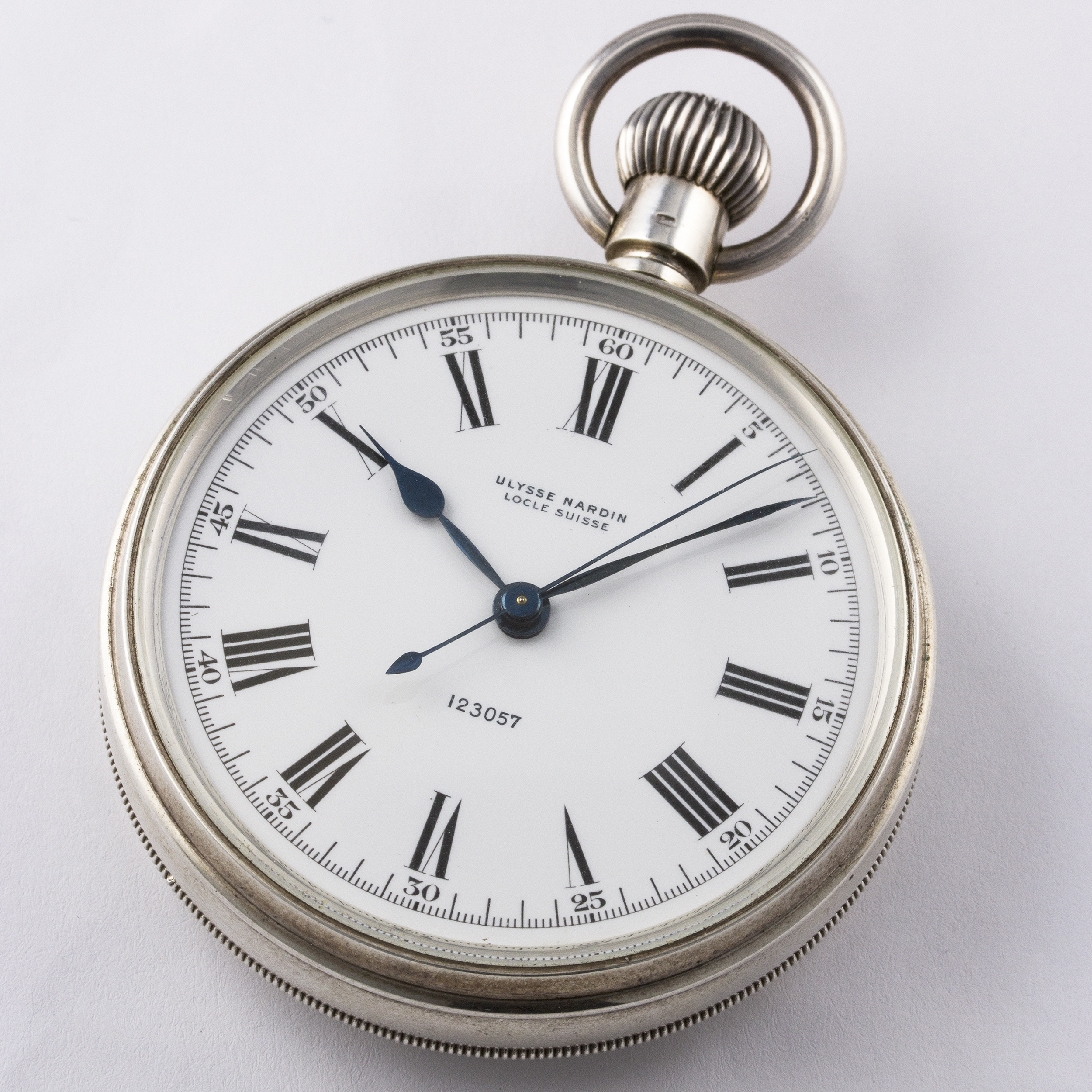 A RARE SOLID SILVER CASED BRITISH MILITARY ULYSSE NARDIN H.S.2 NAVY 
CHRONOMETER DECK WATCH CIRCA - Image 4 of 9
